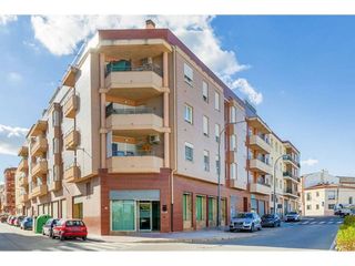 Local comercial en venta en Caudete