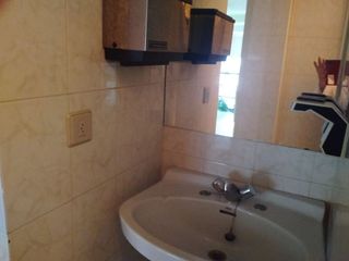 Local comercial en venta en Flores de Sil - La Placa en Ponferrada