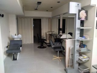 Local comercial en venta en Flores de Sil - La Placa en Ponferrada