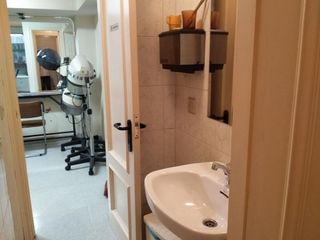 Local comercial en venta en Flores de Sil - La Placa en Ponferrada