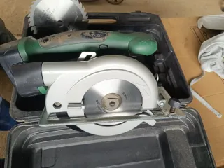Sierra circular a batería