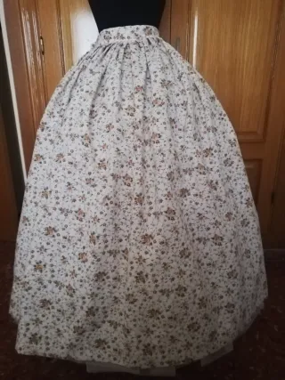 Falda huertana blanca sin estrenar