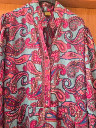 Mono largo estampado paisley