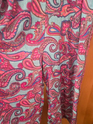 Mono largo estampado paisley