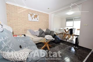 Piso en venta en Monserrat