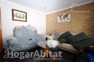 Piso en venta en Monserrat