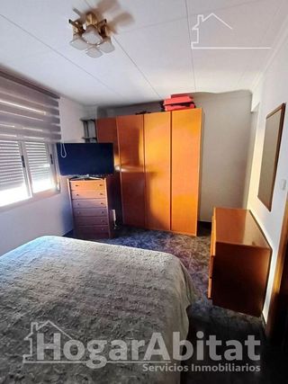 Piso en venta en Monserrat