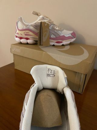 Tênis Asics Gel Rosa tamanho 42  unisexo