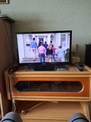 TV Samsung 24