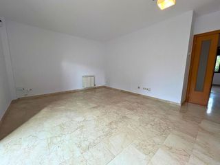 Piso en venta en Montjuïc en Girona