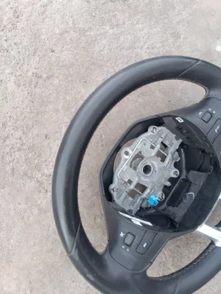 Volante Peugeot 208 '16