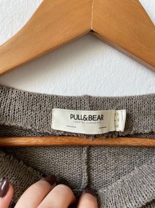 Falda midi Pull&Bear punto con abertura