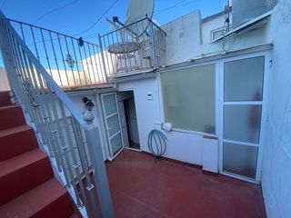 Casa adosada en venta en Olvera