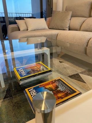 Mesa de centro cristal y metal