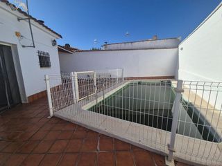 Chalet en venta en El Poblado - Abulagar en Puertollano