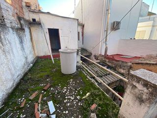 Casa adosada en venta en Torredonjimeno