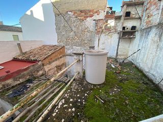 Casa adosada en venta en Torredonjimeno