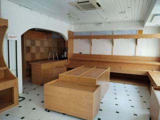 Local comercial en alquiler en Ensanche en Pamplona