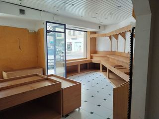 Local comercial en alquiler en Ensanche en Pamplona