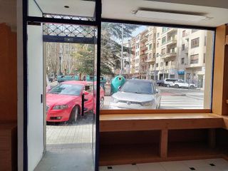 Local comercial en alquiler en Ensanche en Pamplona