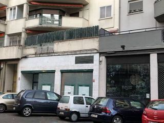 Local comercial en alquiler en Ensanche en Pamplona
