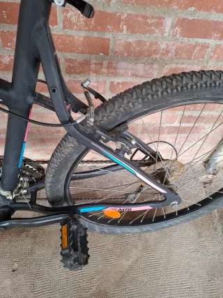 Orjente asta el sabado 6/30/26Bicicleta B-TWIN ROC