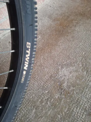 Orjente asta el sabado 6/30/26Bicicleta B-TWIN ROC