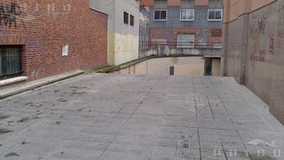 Garaje en alquiler en Hospital - G3 - G2 en Burgos