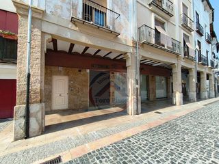 Local comercial en alquiler en Xàtiva
