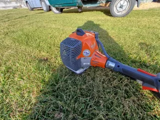 Decespugliatore Oleo-Mac 381 s