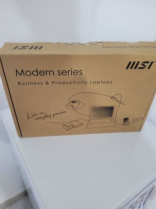 Notebook MSI Modern 14" FHD Intel i5-1235u Iris Xe