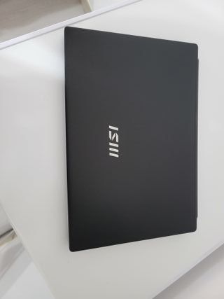 Notebook MSI Modern 14" FHD Intel i5-1235u Iris Xe