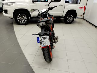 KTM DUKE 390 Año 2022