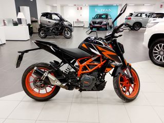 KTM DUKE 390 Año 2022