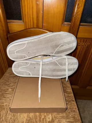 Zapatillas Nike Blancas y Azules 47.5