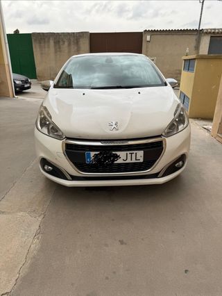Peugeot 208 2016