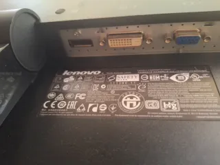 Monitor Lenovo ThinkVision L2250p HDMI