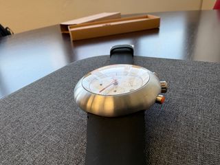 Ikepod Chronopod White Horse sin casi uso