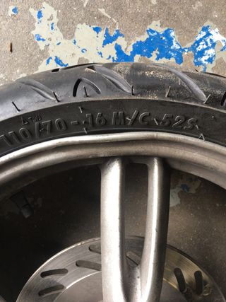 Neumático Continental 110/70-16 52S y Llanta