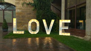 Alquilo letras LOVE para bodas