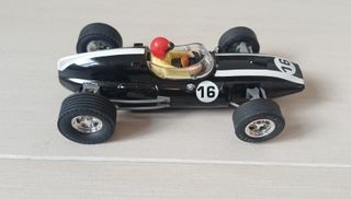 SCALEXTRIC: F1 COOPER CLIMAX # 16 Black 1/32