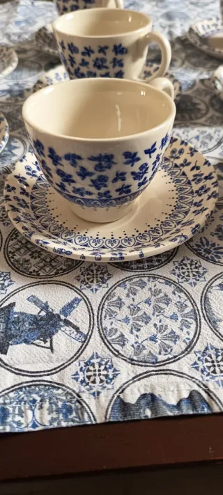 Juego de 8 tazas de café de loza inglesa