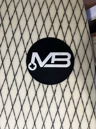 Tabla de surf MB con quillas