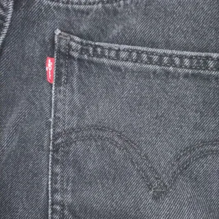 Falda vaquera Levi's gris midi