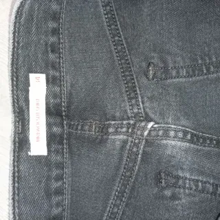 Falda vaquera Levi's gris midi