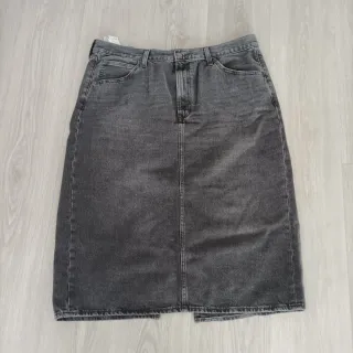 Falda vaquera Levi's gris midi