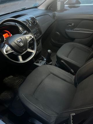 (ALQUILER) Dacia Logan 2017