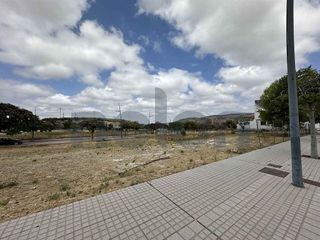 Terreno en venta en Lucena