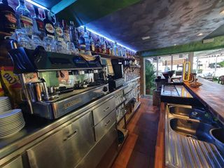 Local comercial en venta en Playa de Poniente en Benidorm