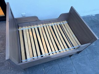 Cama extensible infantil de la marca IKEA